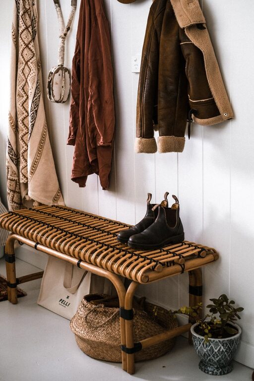 Simple Ways to Organize Your Entryway