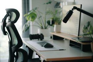 Desk Setup Tips for Better Focus and Everyday Comfort